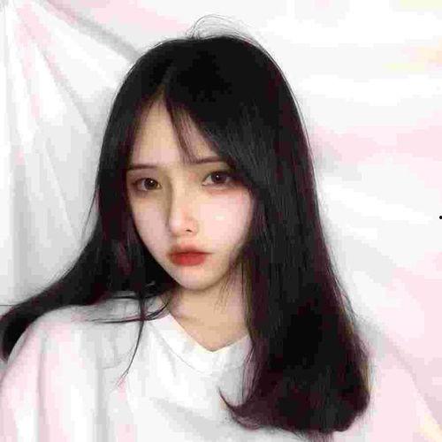 抖音网红猫儿吃瓜,萌态十足引网友爆笑